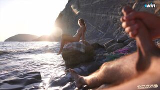 Dick🍆 Flash at the Nude Beach: Stranger Joined In and Helped Me Come
