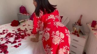 Raw, passionate wife sex on Valentine's Day, husband wants a perfect Roman-style orgasm💦