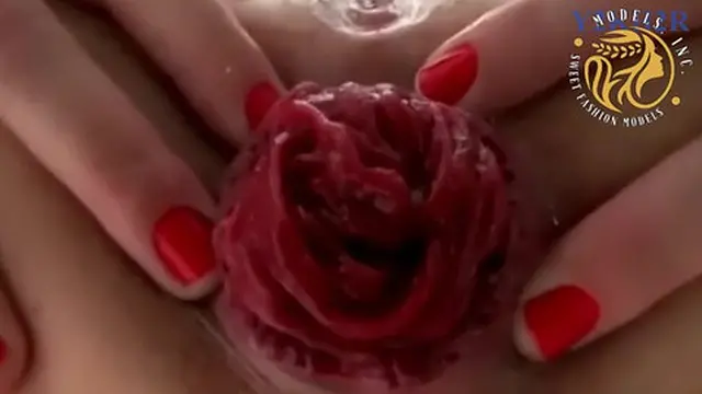 Amateur slut enjoys deep fistings &mdash;  dildo butt🍑-fucking &mdash;  and intense gapping climax🚀