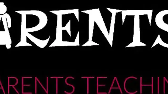 Old man pleases his milf and her teen girlfriend with his big dick🌭