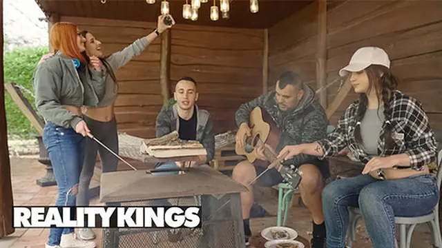 Dirty horny🥵 desperate Mina Von D gets cravin′ & begs for Raul′s raw nasty cock🌭 to ravage her