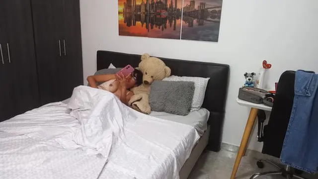 Best friend′s house leads to intimate moments of mutual pleasure