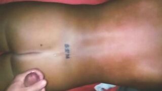 Watching Naked MILF using wand makes me cum 2 loads on her ass