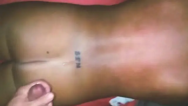 Watching Naked MILF using wand makes me cum 2 loads on her ass