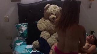 I DO DELICIOUS SCISSORS WITH MY GIRLFRIEND AND SHE WETS HER PUSSY