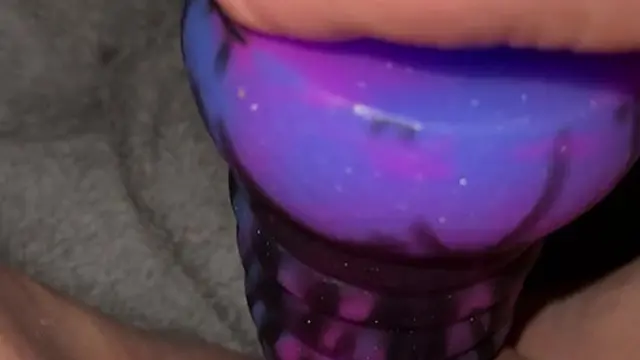 MILF In Need of Good Fucking Uses Toys to Orgasm