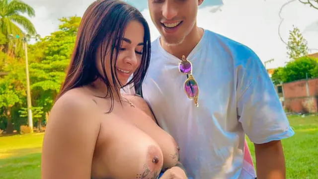 I demand money for a Colombian cougar to blow my shaft on the sidewalk - Silvana Lee & Milan Rodriguez