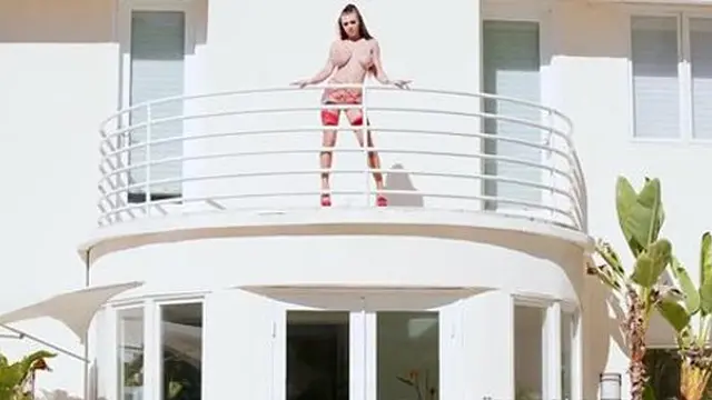 Jules Jordan - Teen Gabbie Carter Takes One Up The Rear