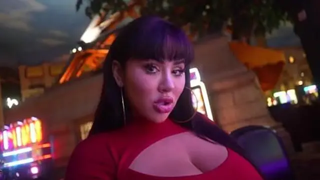 Big-titted Colombian hooker ravaged mercilessly by perverted jester &mdash;  motel madness