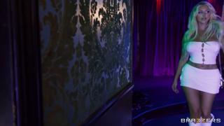 Kayley Gunner � Stealthy Bar Encounter